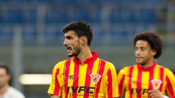 Serie B, all'intervallo il gol di Tuia sta decidendo Benevento-Ascoli