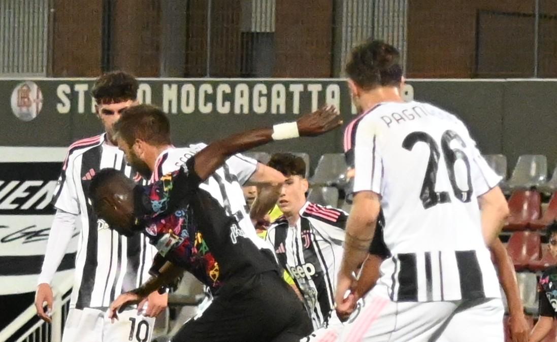 Vis Pesaro, ceduto Sulayman Jallow in prestito fino a giugno alla Reggiana