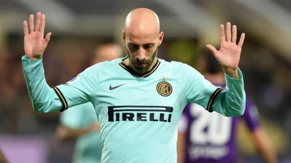 Inter avanti 1-0 al 45' con Borja Valero ma la Fiorentina è viva