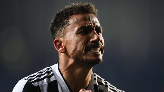 Juve, Danilo ha convinto anche Allegri: per il brasiliano è pronto il rinnovo a vita