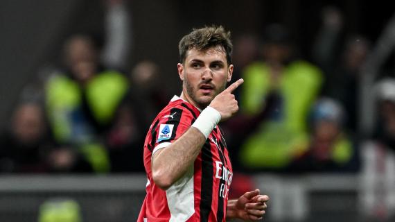La Roma sonda Gimenez. Lui: "L'unica verità è che domani inizia la A! Forza Milan!"