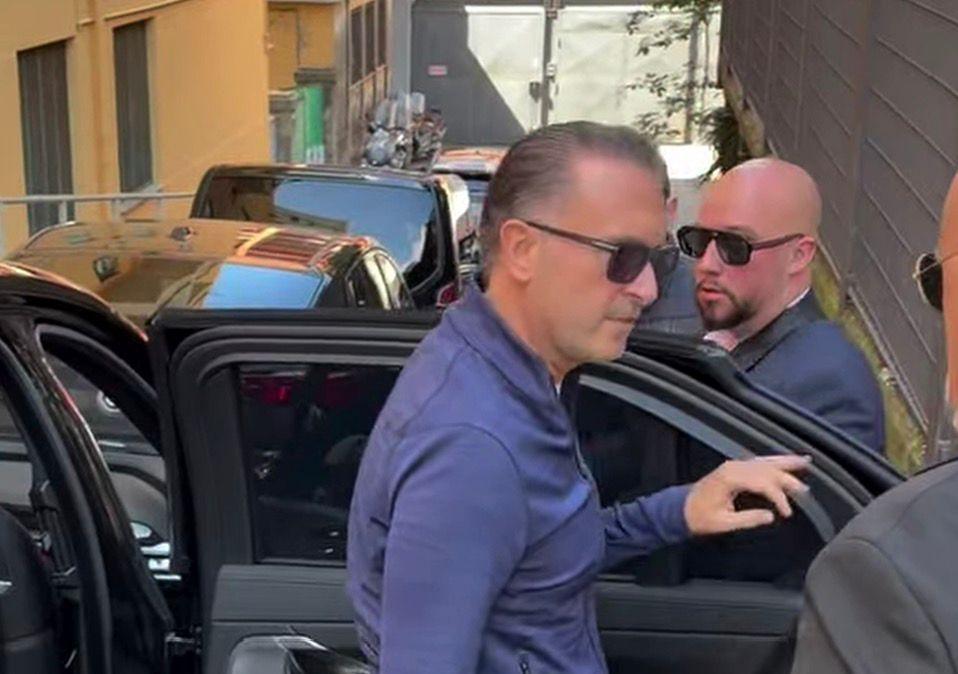 Milan, al "Ferraris" arrivato anche Cardinale: incontro con squadra e mister negli spogliatoi