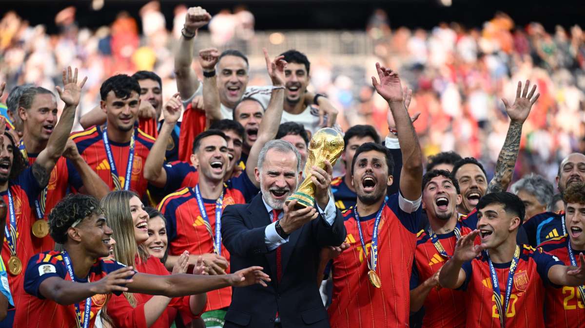 Che festa della Spagna per il Mondiale: 2 milioni di tifosi per le strade di Madrid