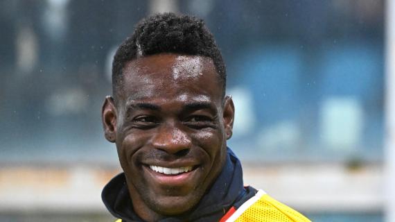 Balotelli volontario con i bambini dopo il ritiro della patente: "Esperienza molto positiva"