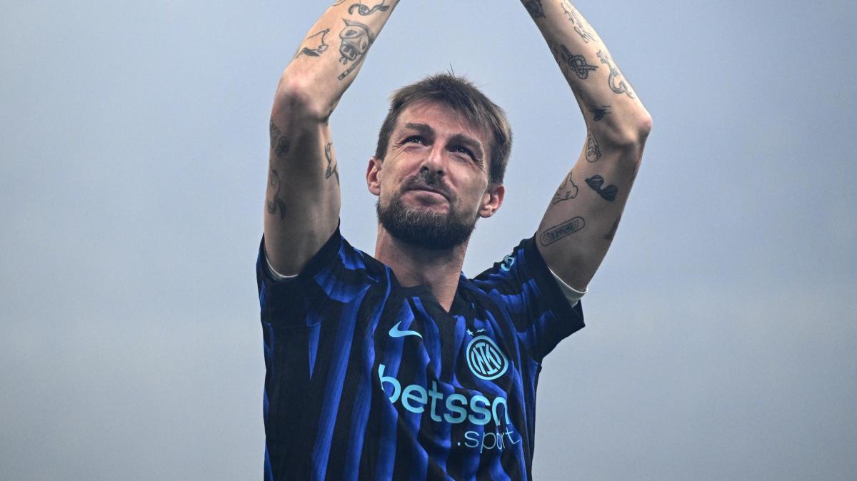 Il mercato non si sblocca per Acerbi e Darmian: sono ancora senza squadra
