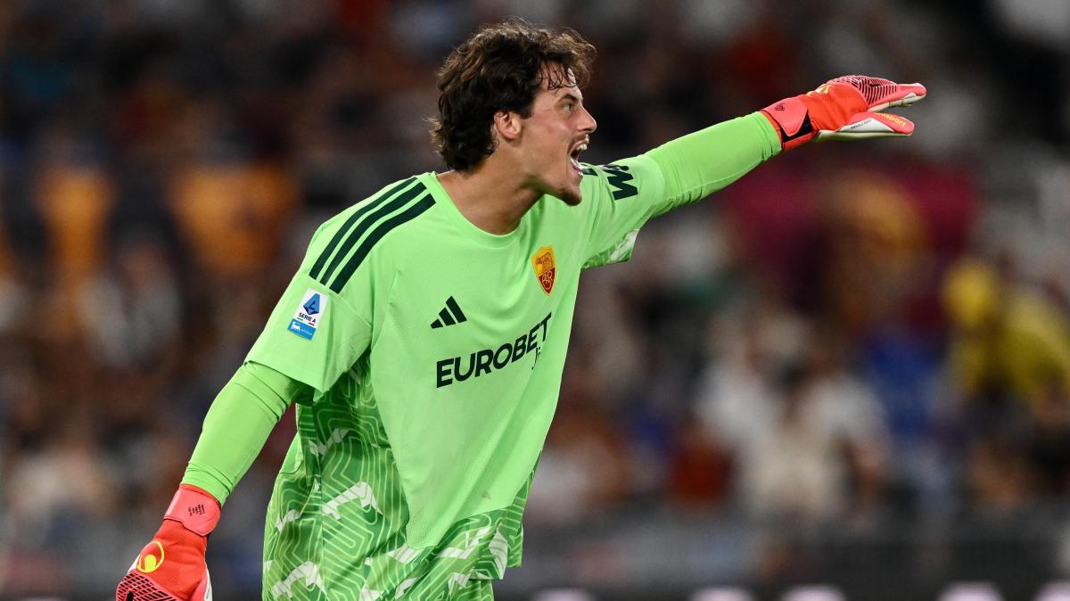 Fenerbahçe-Roma 1-1, le pagelle: Svilar provvidenziale. Mancini abbocca su Greenwood