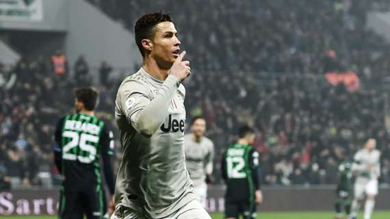 Juve, col Sassuolo fa tutto Ronaldo: gol, assist e la "mask" per Dybala