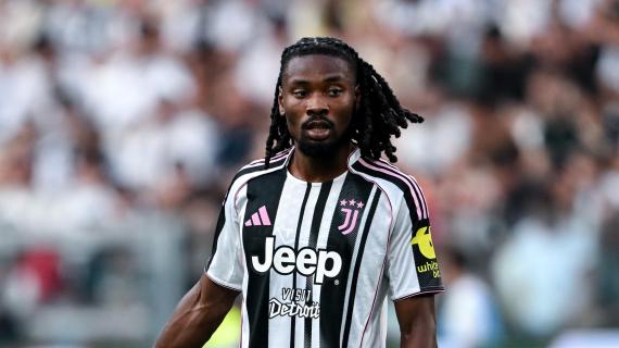 Juventus, Thuram: "Vlahovic qui è un leader. Giochiamo con l'idea di vincere"