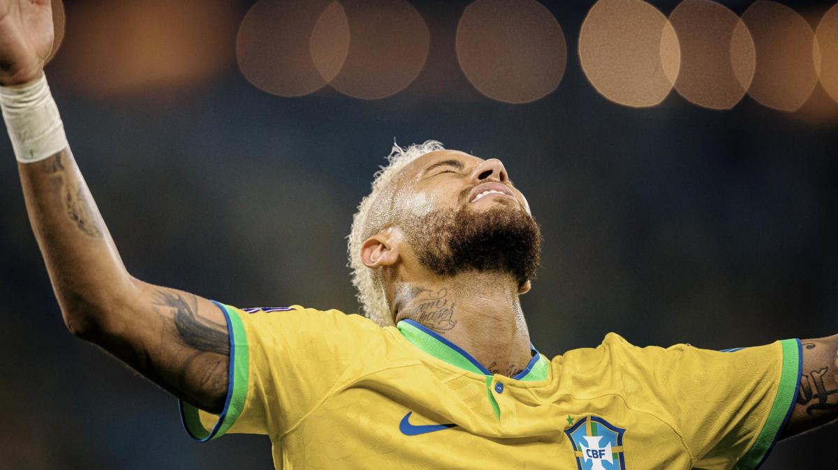 Neymar salta l'esordio al Mondiale: "Ringrazio Dio per tornare a vivere questa esperienza"