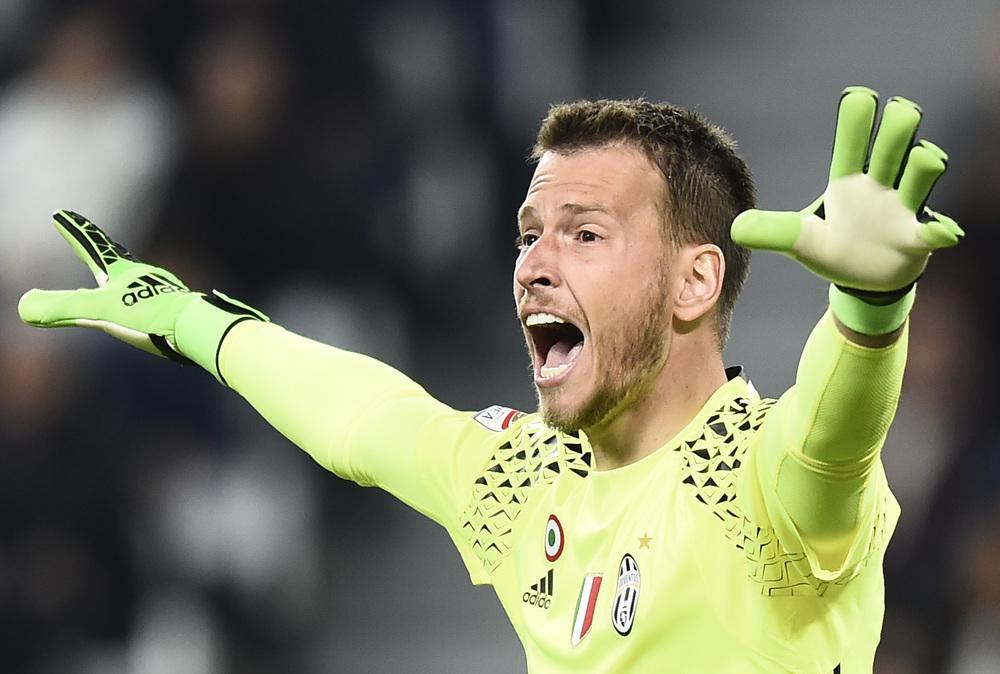 E se tornasse Neto alla Juve? Ecco gli svincolati che possono sostituire Grabara