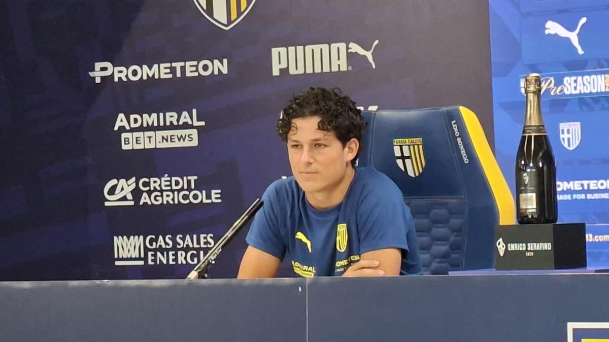 Parma, si presenta Lontani: "Al Milan sono cresciuto tanto come persona"