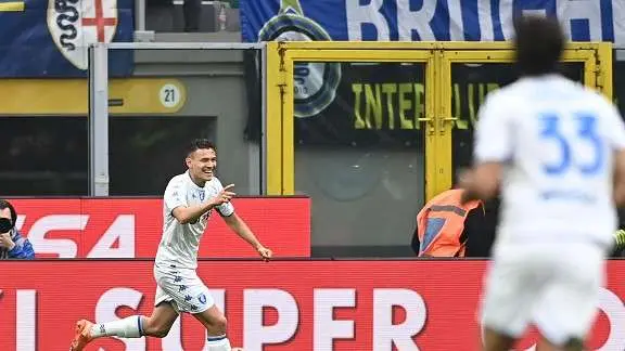 TOP NEWS Ore 20 - Ok Asllani-Inter. L'Hellas riscatta Simeone. Sassuolo, ufficiale Alvarez
