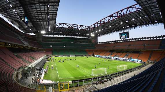 Mascherine trasparenti e distanza sociale: il piano della FIGC per riaprire gli stadi