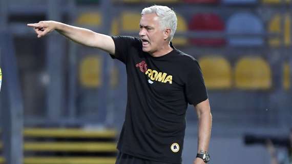 Due esoneri in 3 turni in Serie A, Mourinho: "A me non piace parlare della casa degli altri"