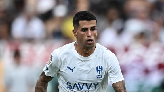 Al Hilal, Joao Cancelo finisce nei guai: pugno ad un uomo in discoteca in Portogallo