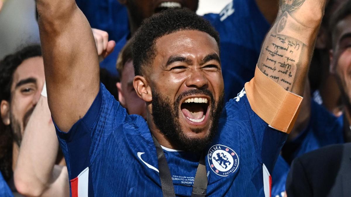 Palmer via dal Chelsea? Capitan James: "Legato ai Blues, siamo felici che sia con noi"