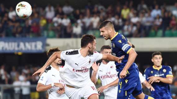 Hellas-Milan, la Gazzetta promuove l'arbitro: "Aiutato dal VAR"