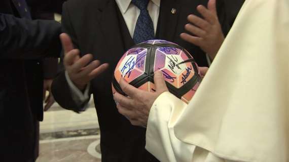 Papa Francesco e la messa della domenica delle palme in streaming: "Aiutiamo chi soffre"