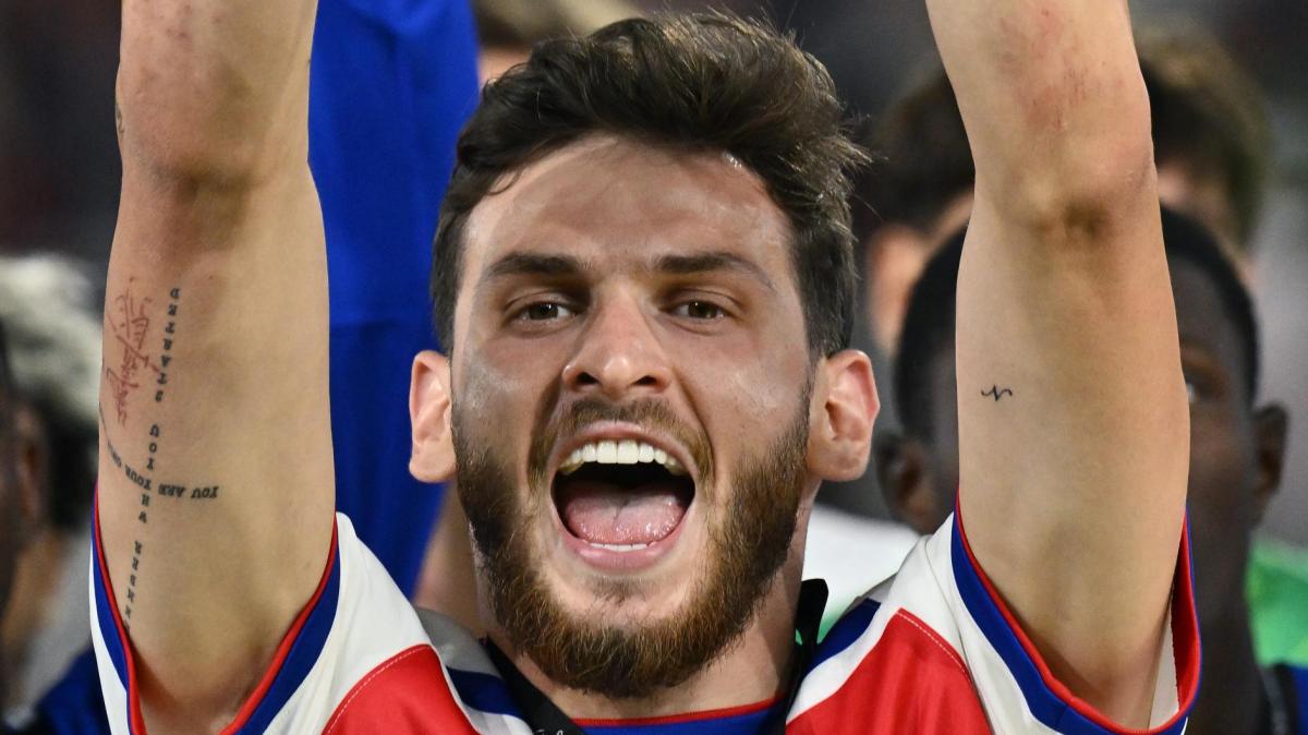 A Kvaratskhelia il Pallone d'Oro? Lui: "Quasi impossibile, per chi viene dalla Georgia..."