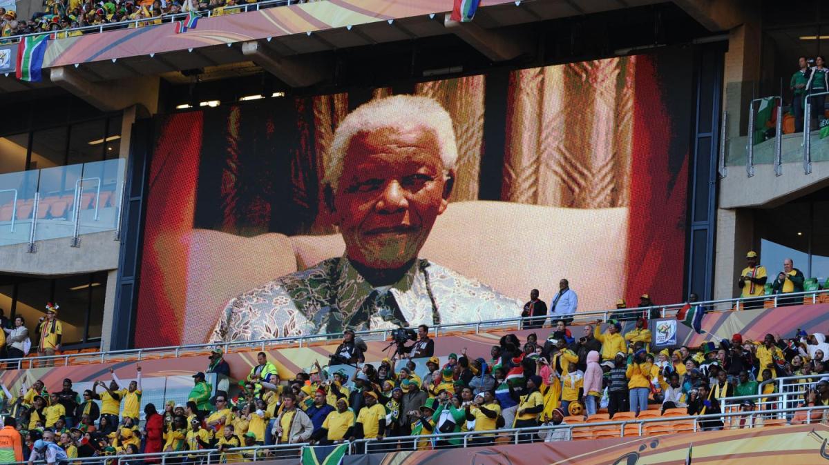 Sudafrica, il CT Broos critica l'organizzazione della CAN: "Non si percepisce entusiasmo"