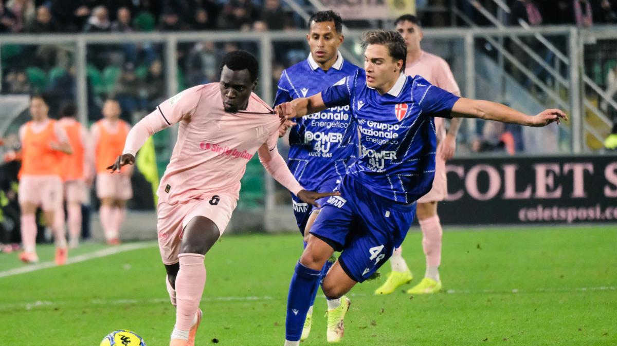 Fiorentina, Harder via solo in prestito: sfuma il Modena, restano due pretendenti