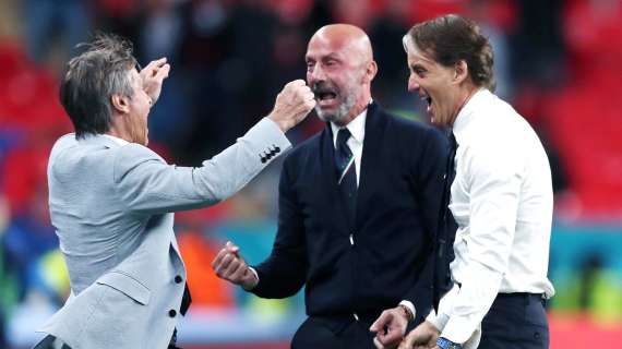 Mancini scoppia in lacrime nel post-partita: bellissimo l'abbraccio con Gianluca Vialli