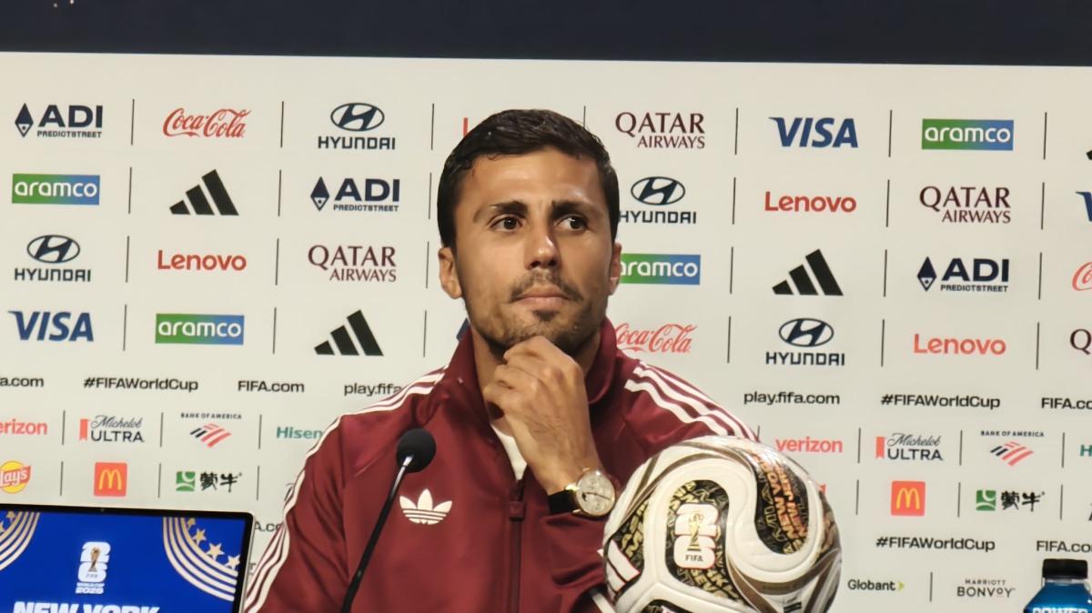 Spagna, Rodri: "Siamo difficili da battere. Messi? Il migliore di sempre, ma non c'è solo lui"