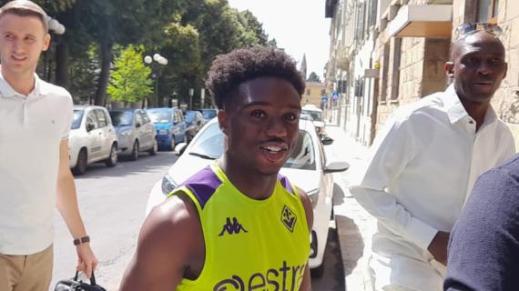 Lamptey alla Fiorentina, c'è l'annuncio anche del club viola: giocherà con la maglia 48
