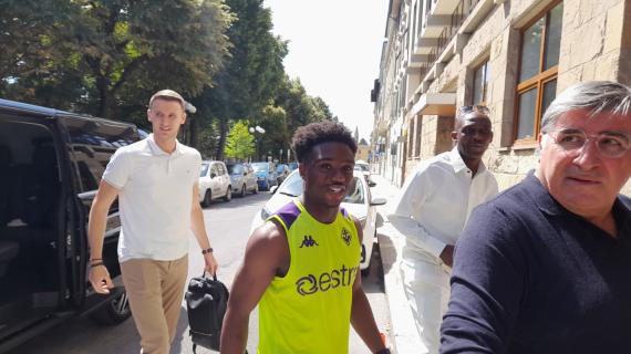 Fiorentina, il nuovo acquisto Lamptey finalmente al Viola Park: primo allenamento in viola