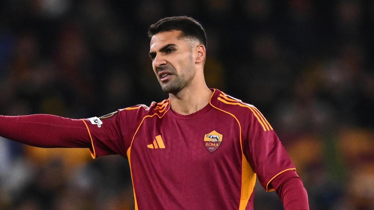 Roma, beffa Celik: va alla Juve. Tutto su Moreira, ma serve anche un altro esterno