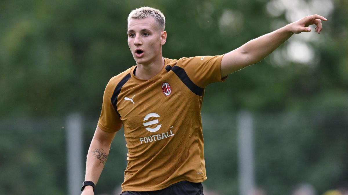 Milan, Camarda e Comotto verso il rinnovo. Riso dopo l'incontro: "Il futuro sarà rossonero"