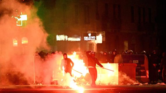 Ancora scontri all'esterno del "Ferraris": le forze dell'ordine monitorano la situazione