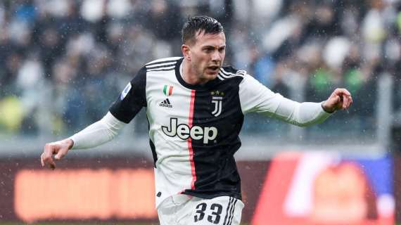 Roma, la Juventus offre Bernardeschi per Zaniolo e Pellegrini
