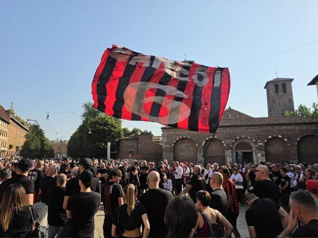 L'ultimo saluto a Franco Baresi: da Cardinale a Maldini e Marotta, il mondo del calcio al funerale