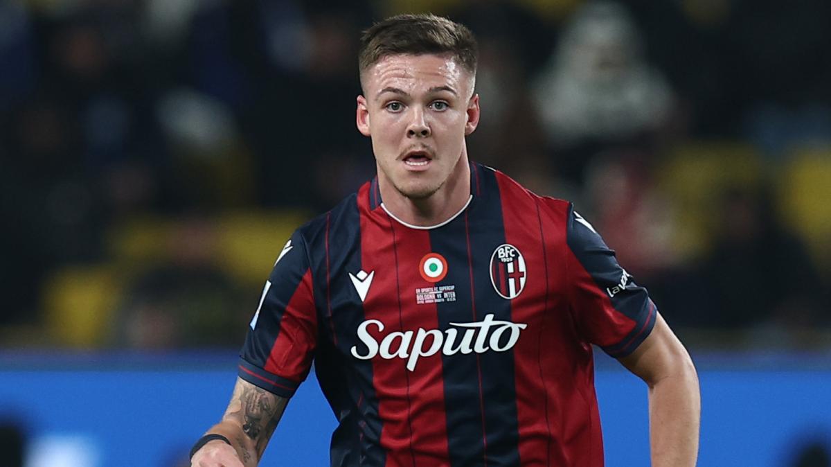 "Dal sogno alla realtà". Holm esulta e posta una foto di lui bambino con la maglia della Juve