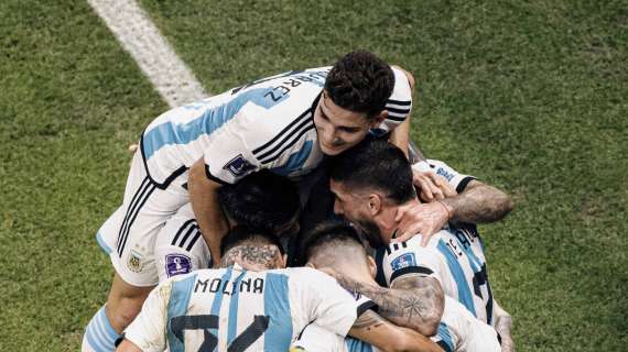 Messi-Alvarez, che show! L'Argentina torna in finale dopo 8 anni, Croazia al tappeto: 3-0