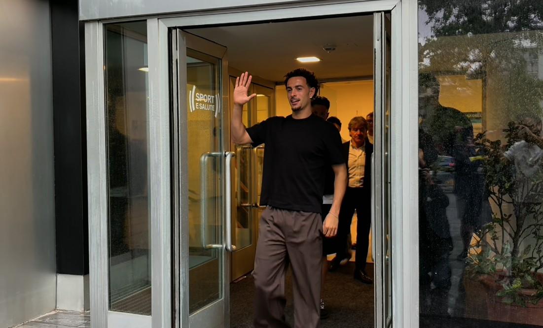 Curtis Jones inizia le visite mediche con l'Inter. Si comincia con il CONI