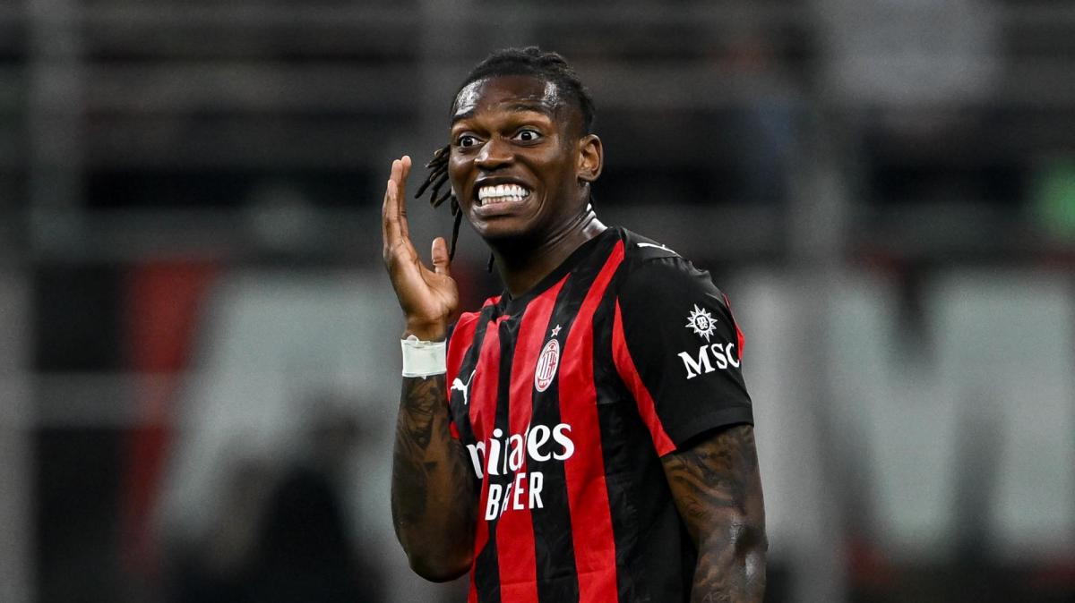 "Vorrei, ma non posso". La parabola di Leao al Milan, da uomo scudetto a separato in casa