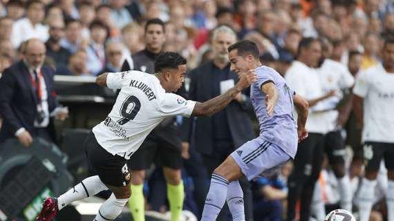 TMW - Kluivert al Bournemouth, stipendio da top player: 4 milioni a stagione per 4 anni