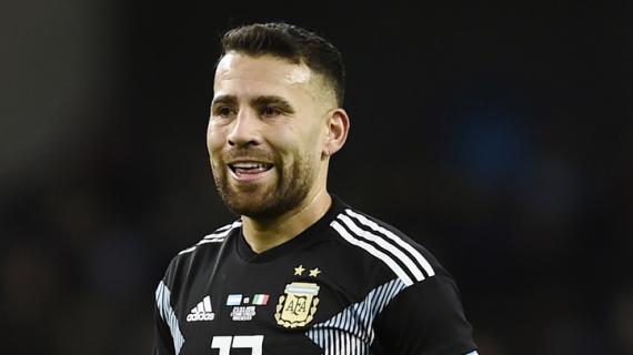 Argentina, dopo Messi anche Otamendi annuncia l'addio. Esordio Mastantuono