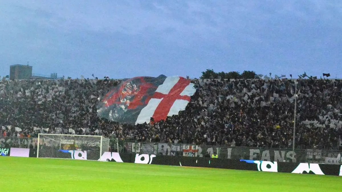 Tifosi contro Di Masi: "Alessandria resa un giocattolino nelle mani di uno spocchioso incapace"