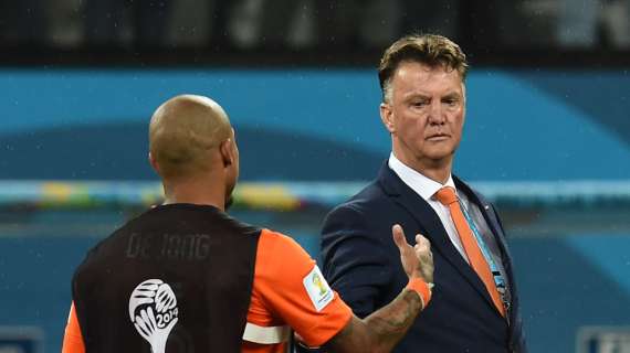 Van Gaal torna sulla panchina dell'Olanda: c'è l'accordo, dopo il Mondiale Fraser al suo posto