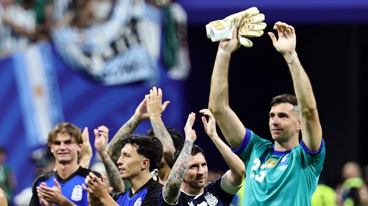 Mondiali, lo striscione di Messi e compagni a fine match: "Le Malvinas sono argentine"