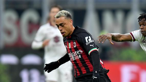 Dest: "Sogno di tornare in Italia, magari al Milan. Da Leao ho imparato a non mollare mai"