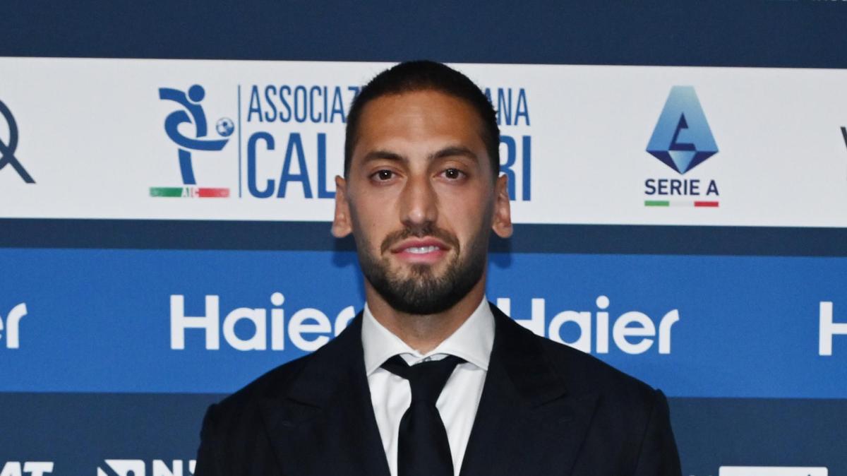 Calhanoglu: "Il momento più bello con l'Inter? Lo scudetto vinto dopo il derby col Milan"