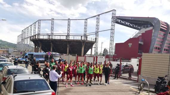 VIDEO - Torino, la carica di 500 tifosi in vista del Parma: "Non infangate la nostra storia"