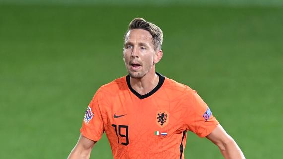 L'Olanda perde Luuk de Jong. L'attaccante ko al ginocchio, lascia il ritiro e l'Europeo