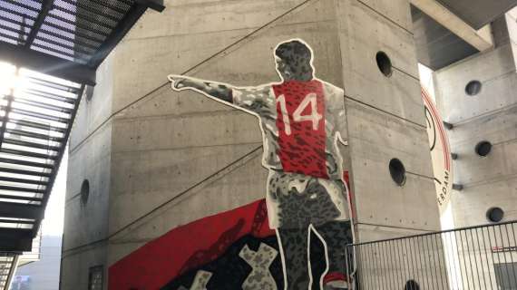 France Football sceglie le 50 maglie che hanno fatto la storia: vince l'Ajax 1971-73