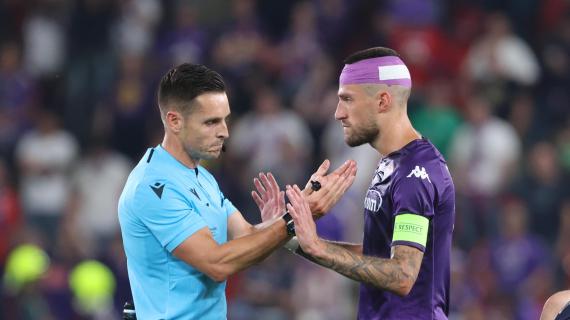 Biraghi ferito dai tifosi del West Ham, la Fiorentina condanna: "Lui e i compagni condizionati"