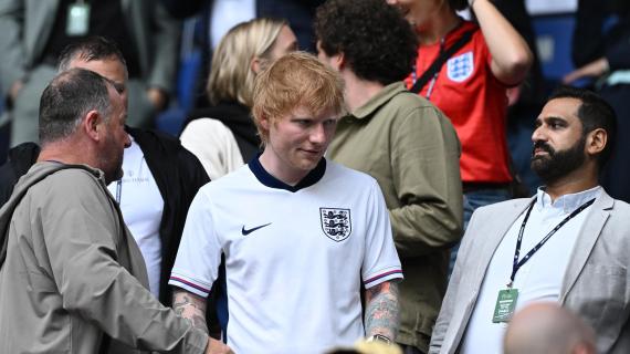 CEO Ipswich Town: "Per convincere un giocatore a venire chiamammo Ed Sheeran "